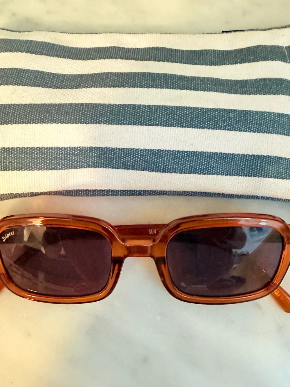 NWOT: IZIPIZI Sunglasses, Sun Play in Orange Smash, 100% UV Protection